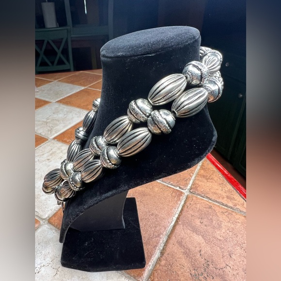 Sookie Sookie Multi Strand Silver Beaded Necklace - Picture 6 of 7